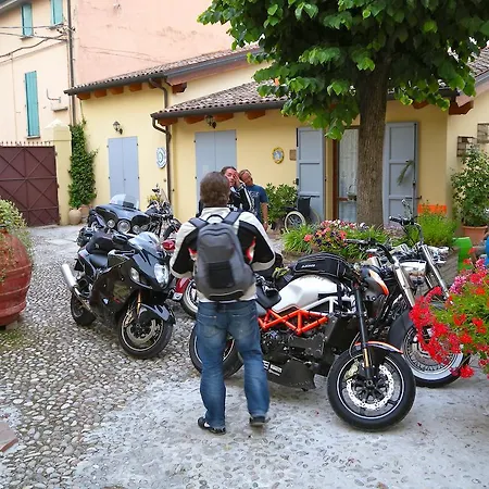 Bed & Breakfast Cesarina Magli D'epoca *